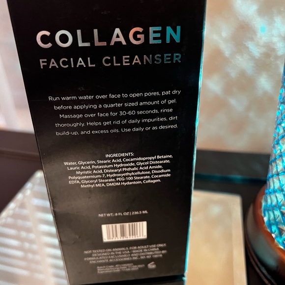 NIB Clinical Works COLLAGEN
FACIAL CLEANSER cleansing & exfoliating 8 oz. - Picture 4 of 4